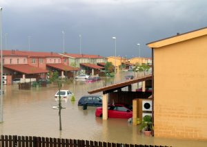 Signs that you should buy flood insurance for your home